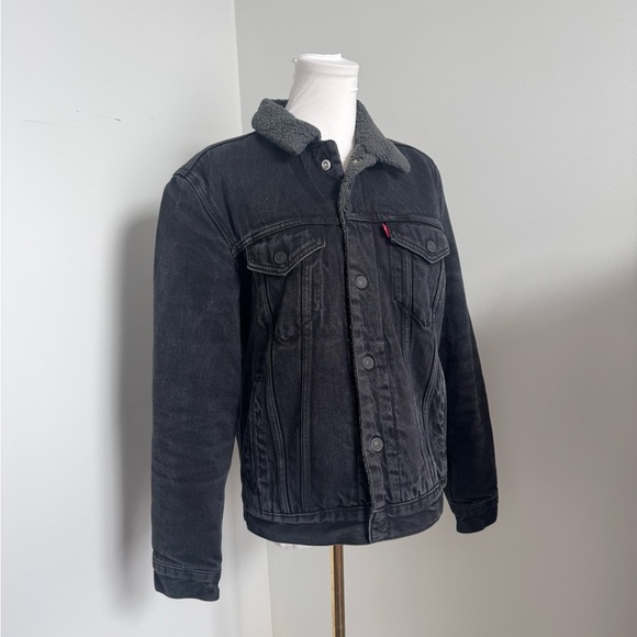 Levi’s Black Sherpa Denim Trucker Jacket Men’s S / Women’s M-L Oversized - Picture 3 of 8